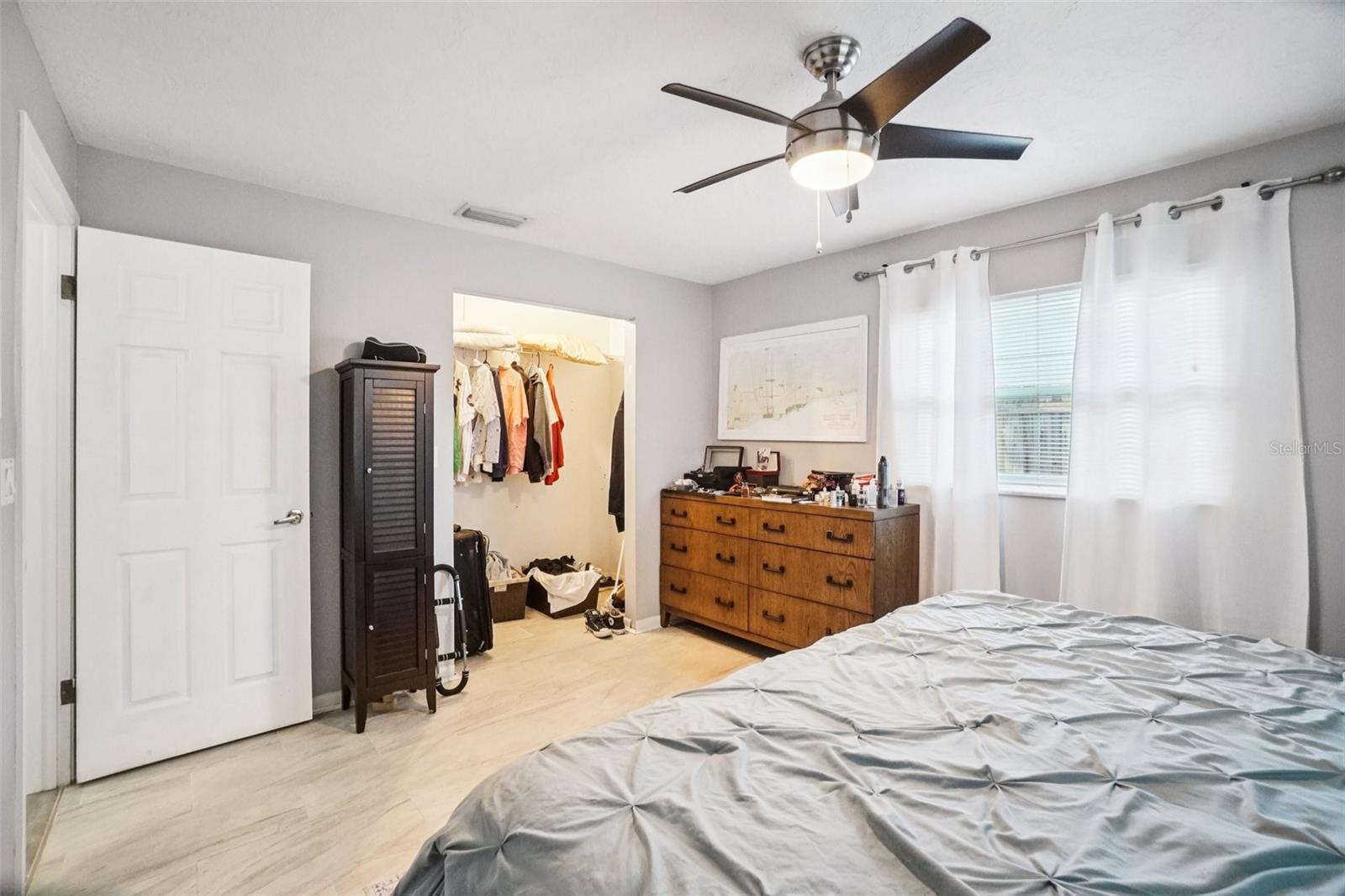 162 SE LINCOLN CIR N, ST PETERSBURG, FL, 33703