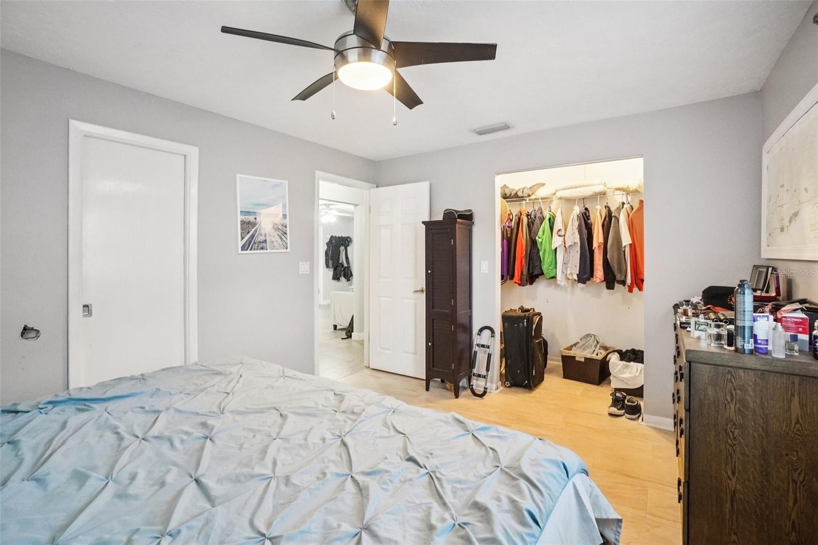 162 SE LINCOLN CIR N, ST PETERSBURG, FL, 33703