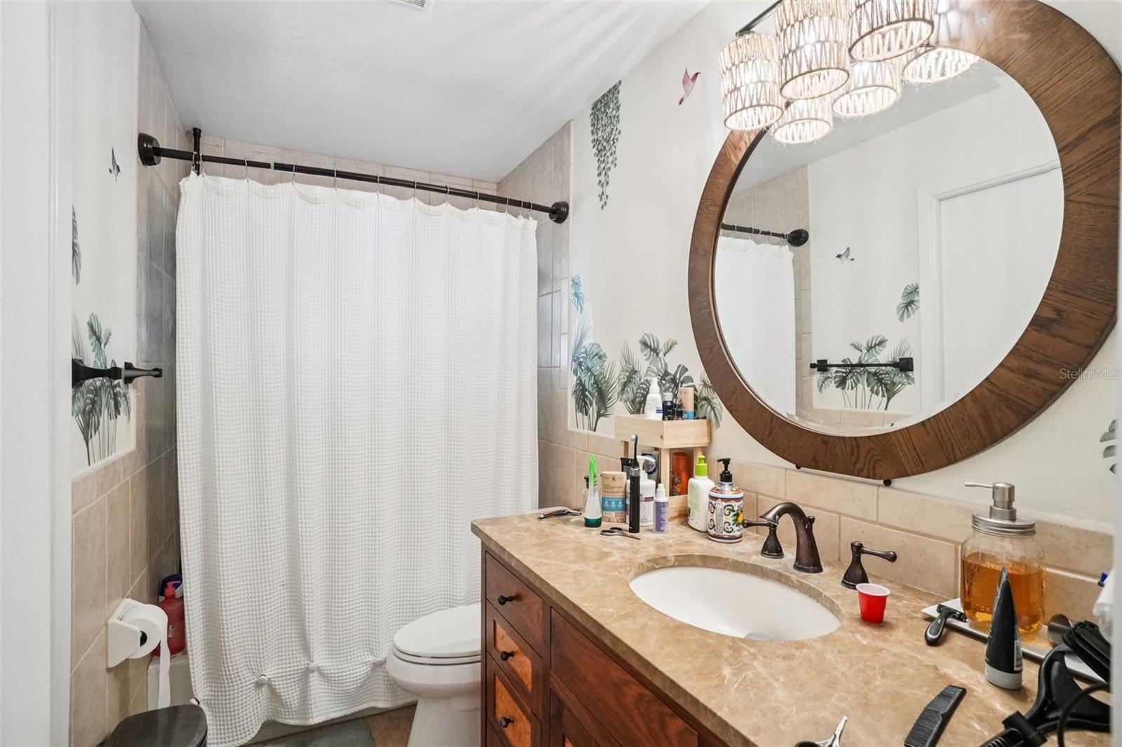 162 SE LINCOLN CIR N, ST PETERSBURG, FL, 33703