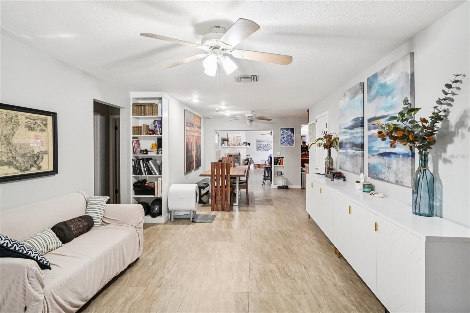 162 SE LINCOLN CIR N, ST PETERSBURG, FL, 33703