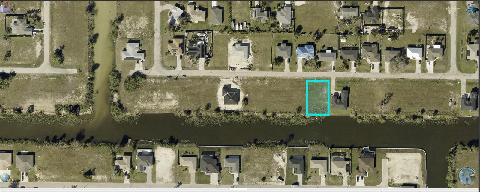 934 NE 12TH ST, CAPE CORAL, FL, 33909