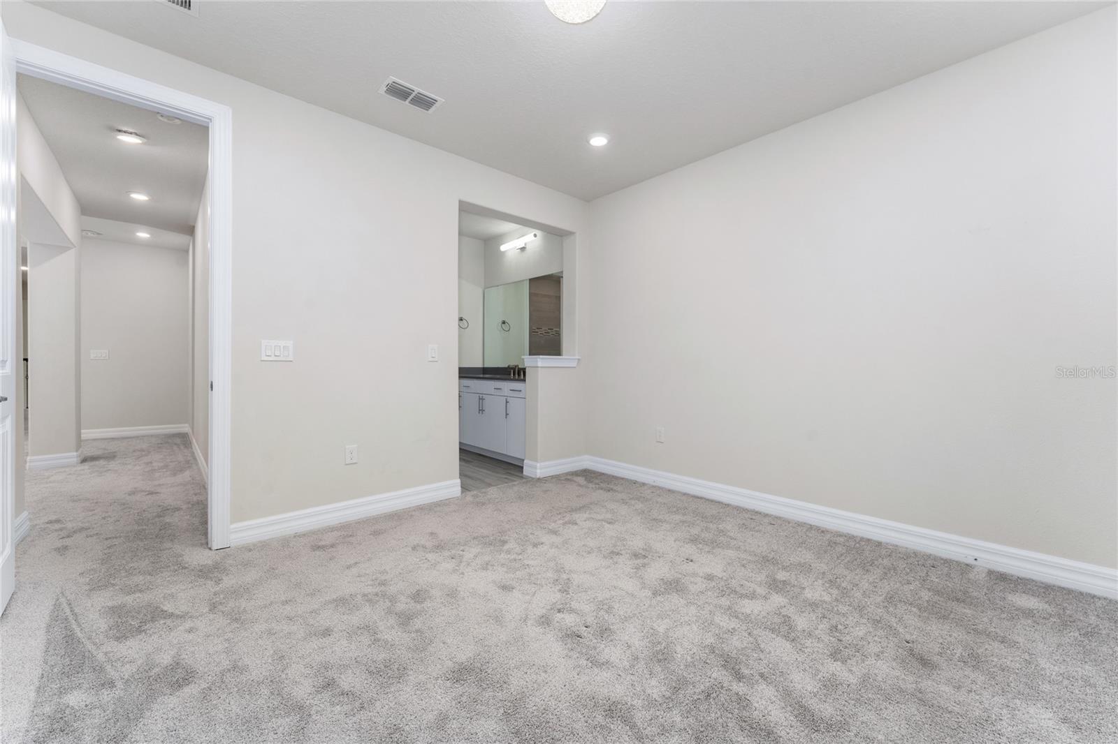 9242 HANGING VINE CT, ORLANDO, FL, 32836