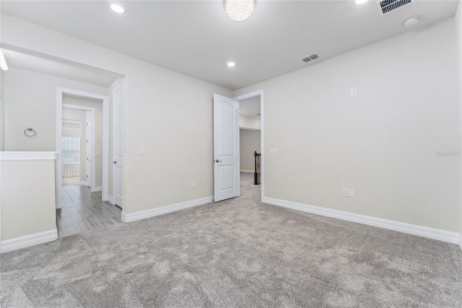 9242 HANGING VINE CT, ORLANDO, FL, 32836