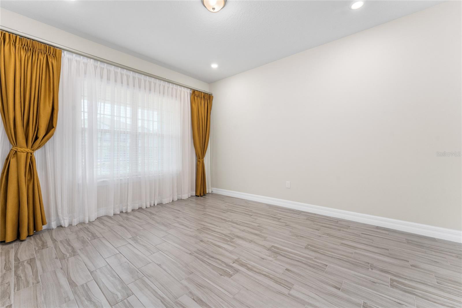 9242 HANGING VINE CT, ORLANDO, FL, 32836