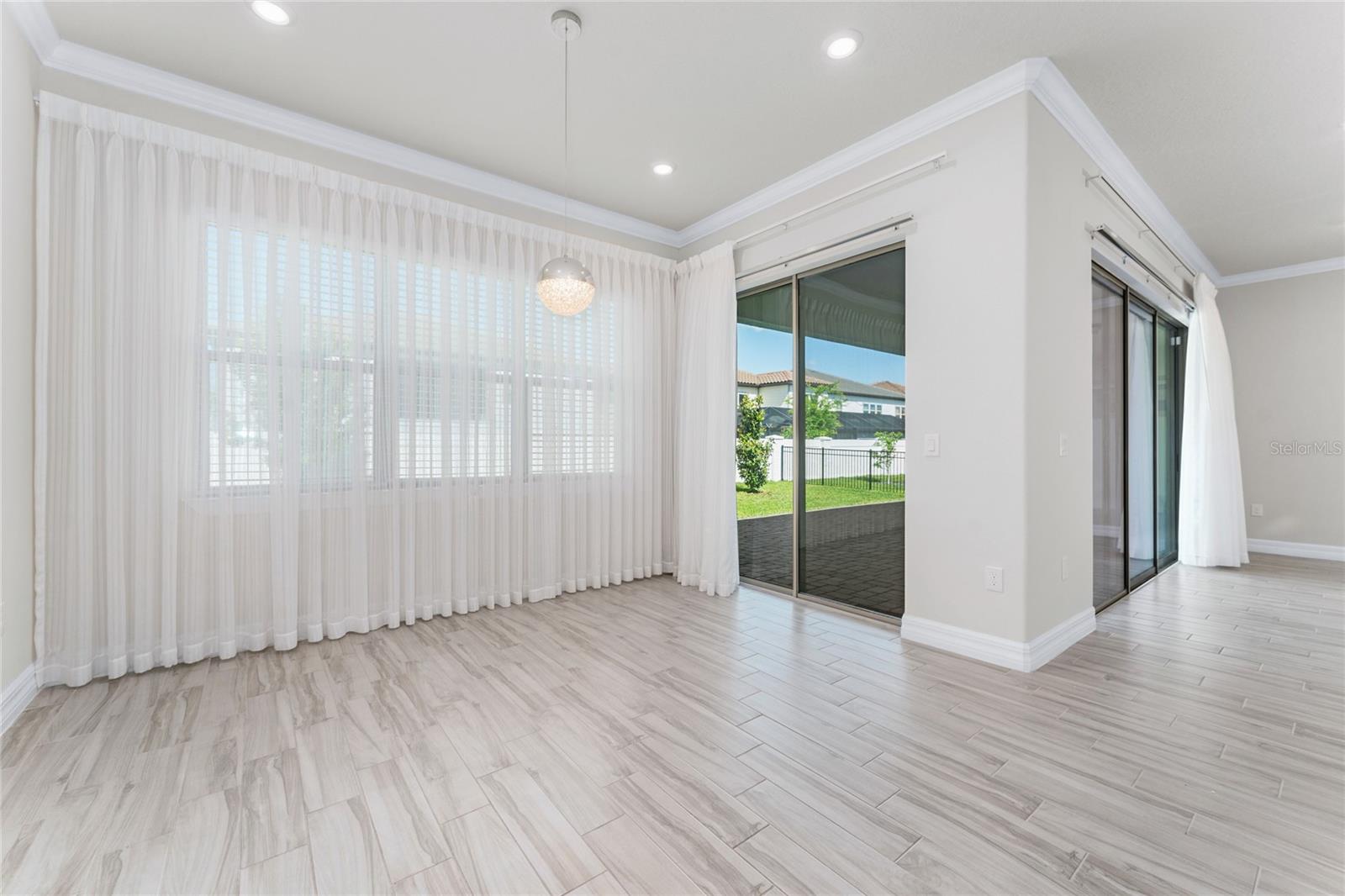 9242 HANGING VINE CT, ORLANDO, FL, 32836