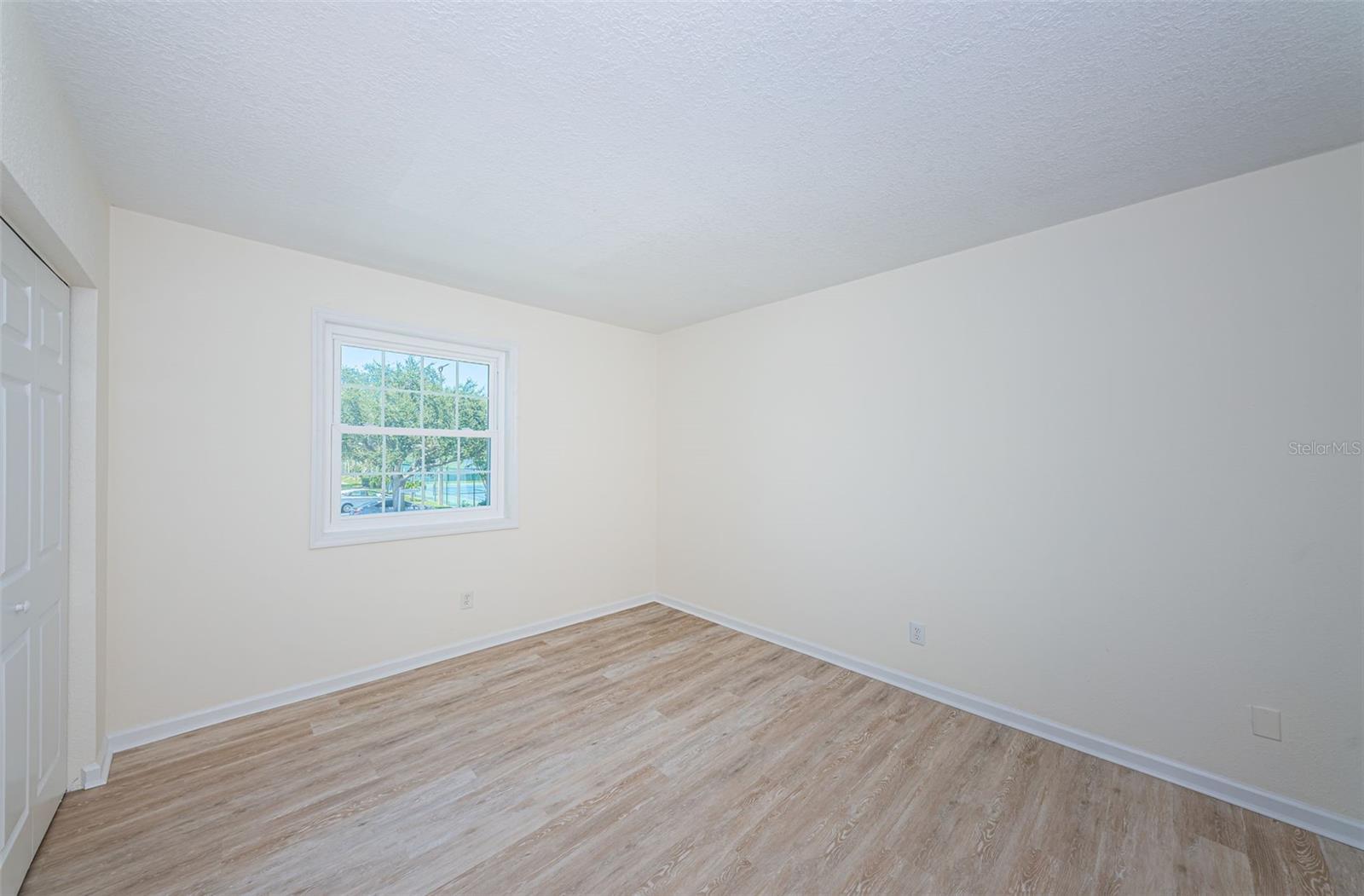 251 POMPANO DR SE #D, ST PETERSBURG, FL, 33705