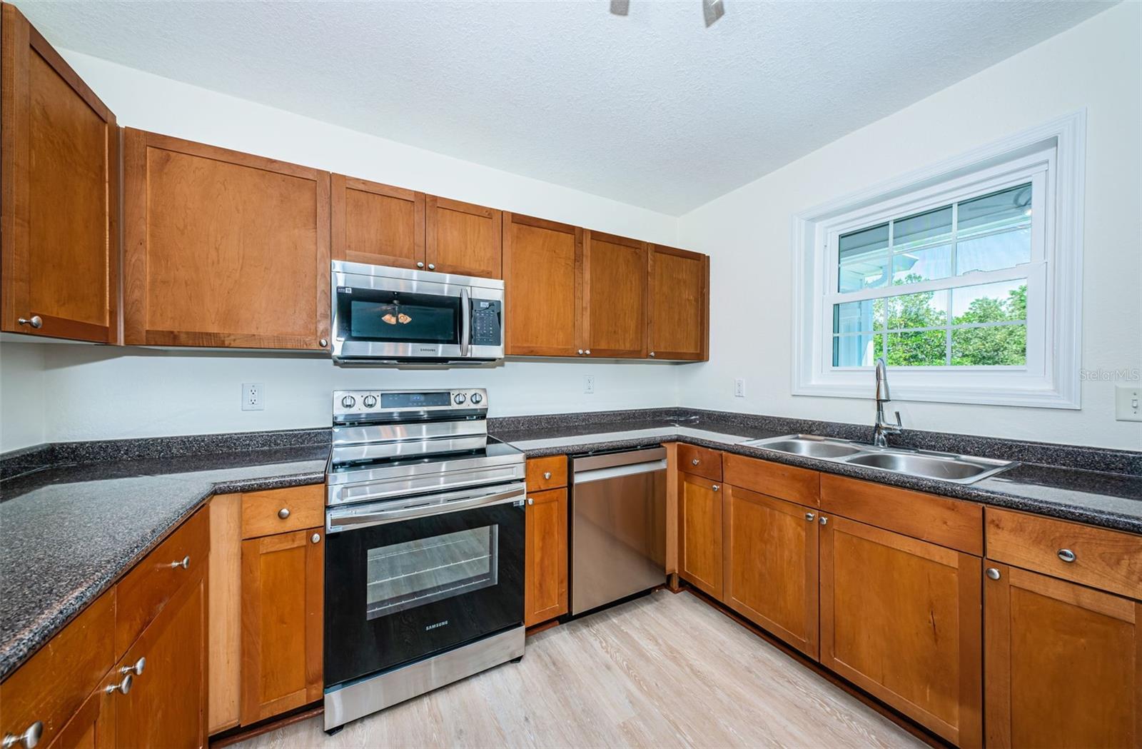 251 POMPANO DR SE #D, ST PETERSBURG, FL, 33705