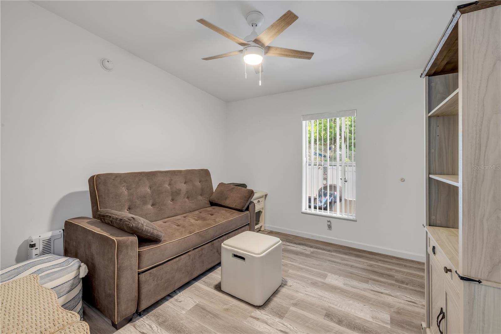 317 WATER LANDING DR, OAK HILL, FL, 32759