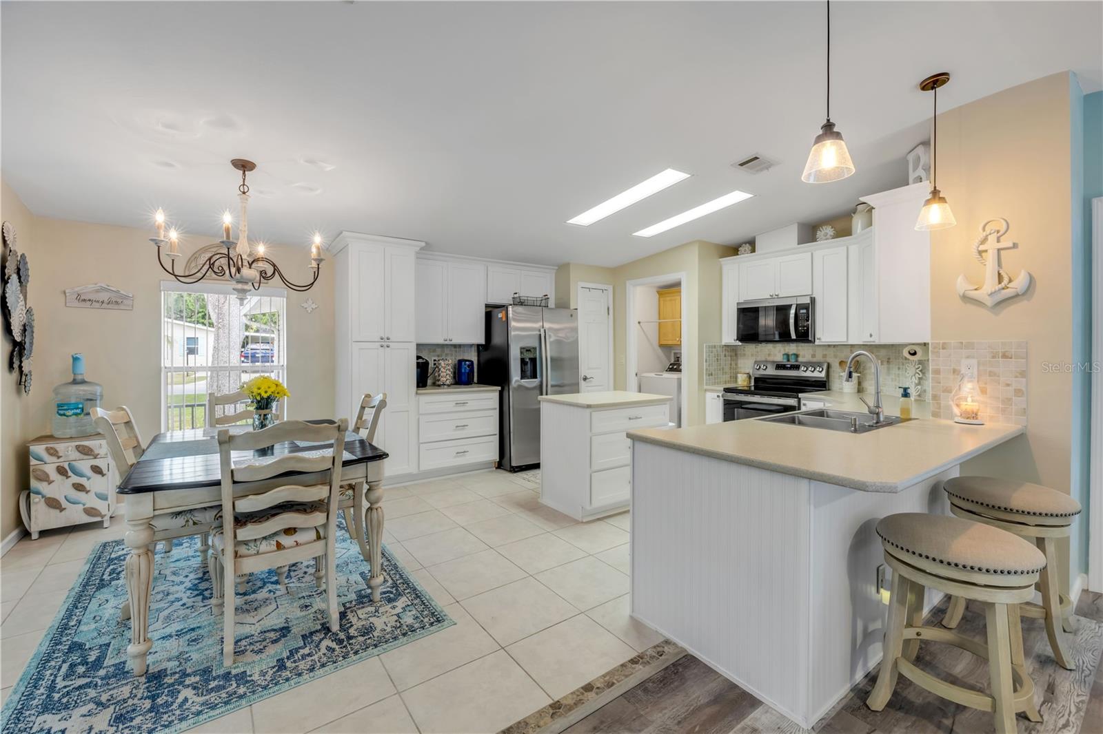 317 WATER LANDING DR, OAK HILL, FL, 32759