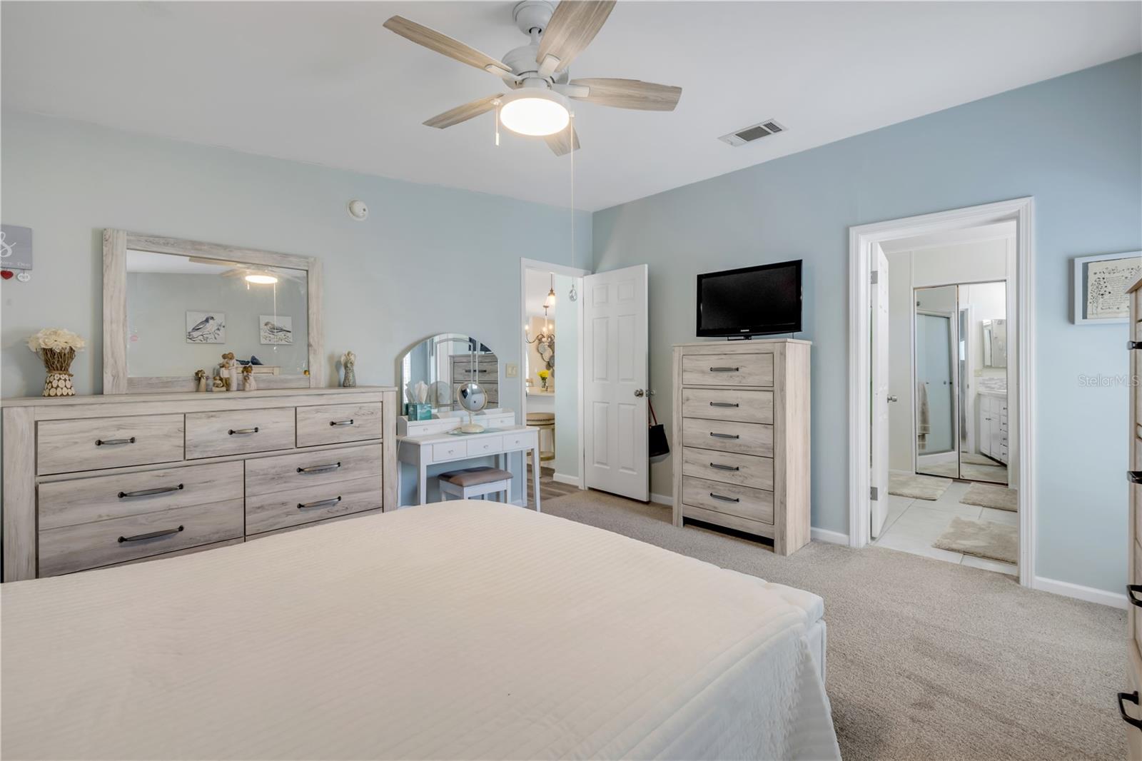 317 WATER LANDING DR, OAK HILL, FL, 32759