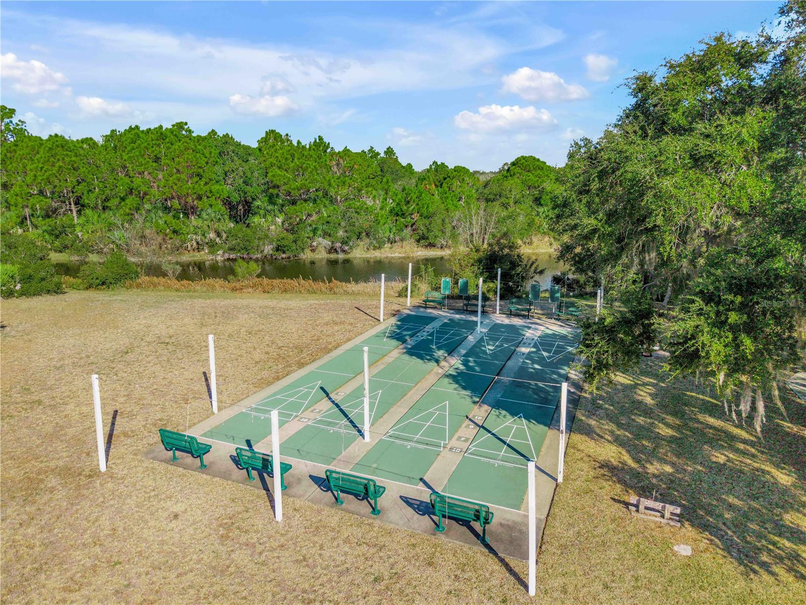 317 WATER LANDING DR, OAK HILL, FL, 32759
