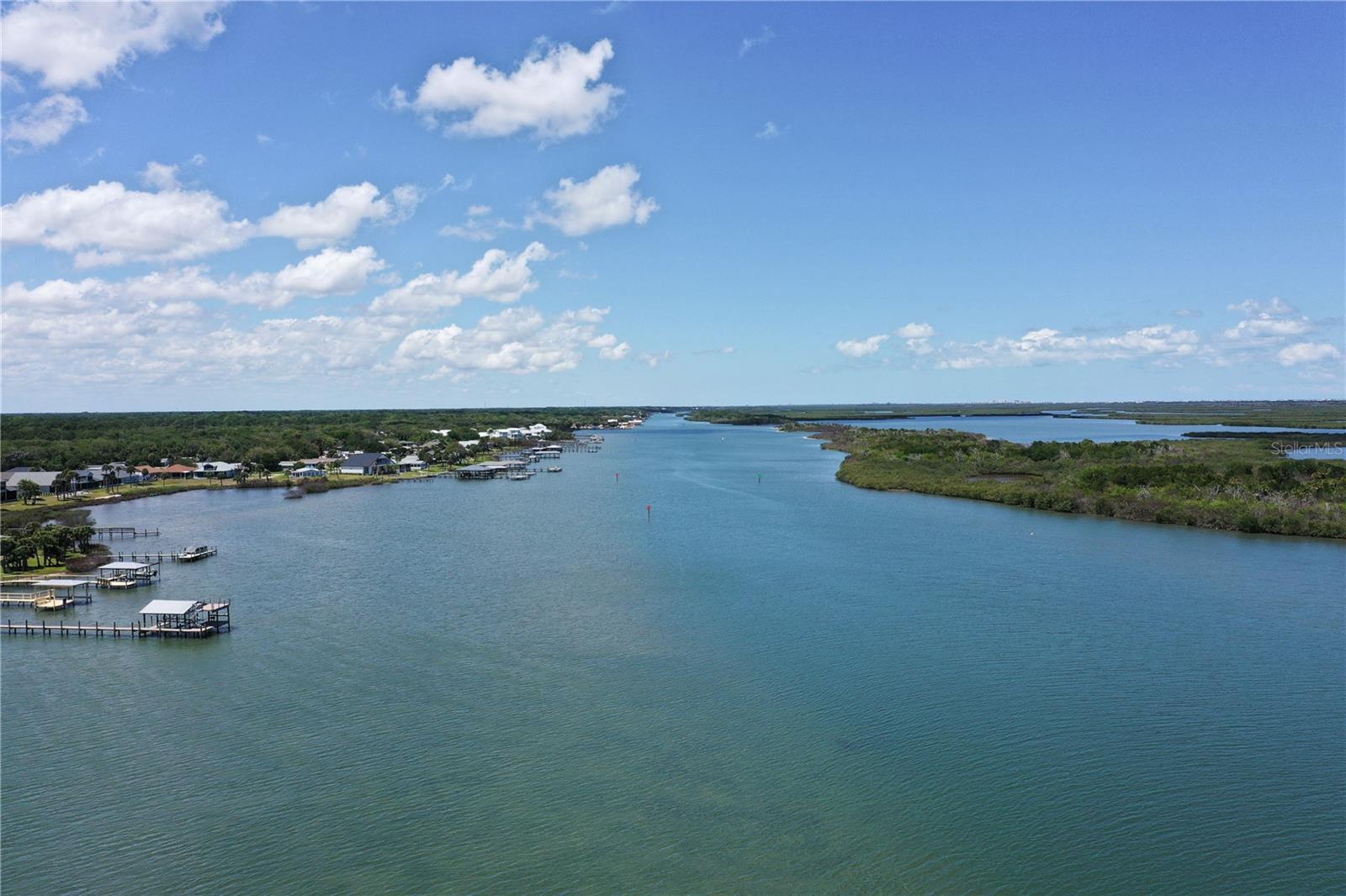 317 WATER LANDING DR, OAK HILL, FL, 32759