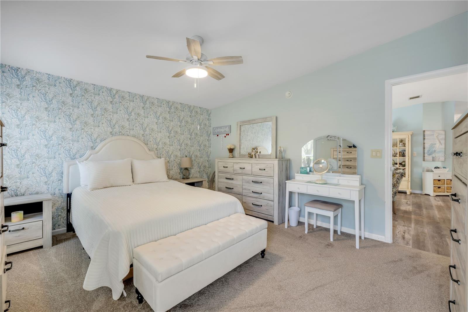 317 WATER LANDING DR, OAK HILL, FL, 32759