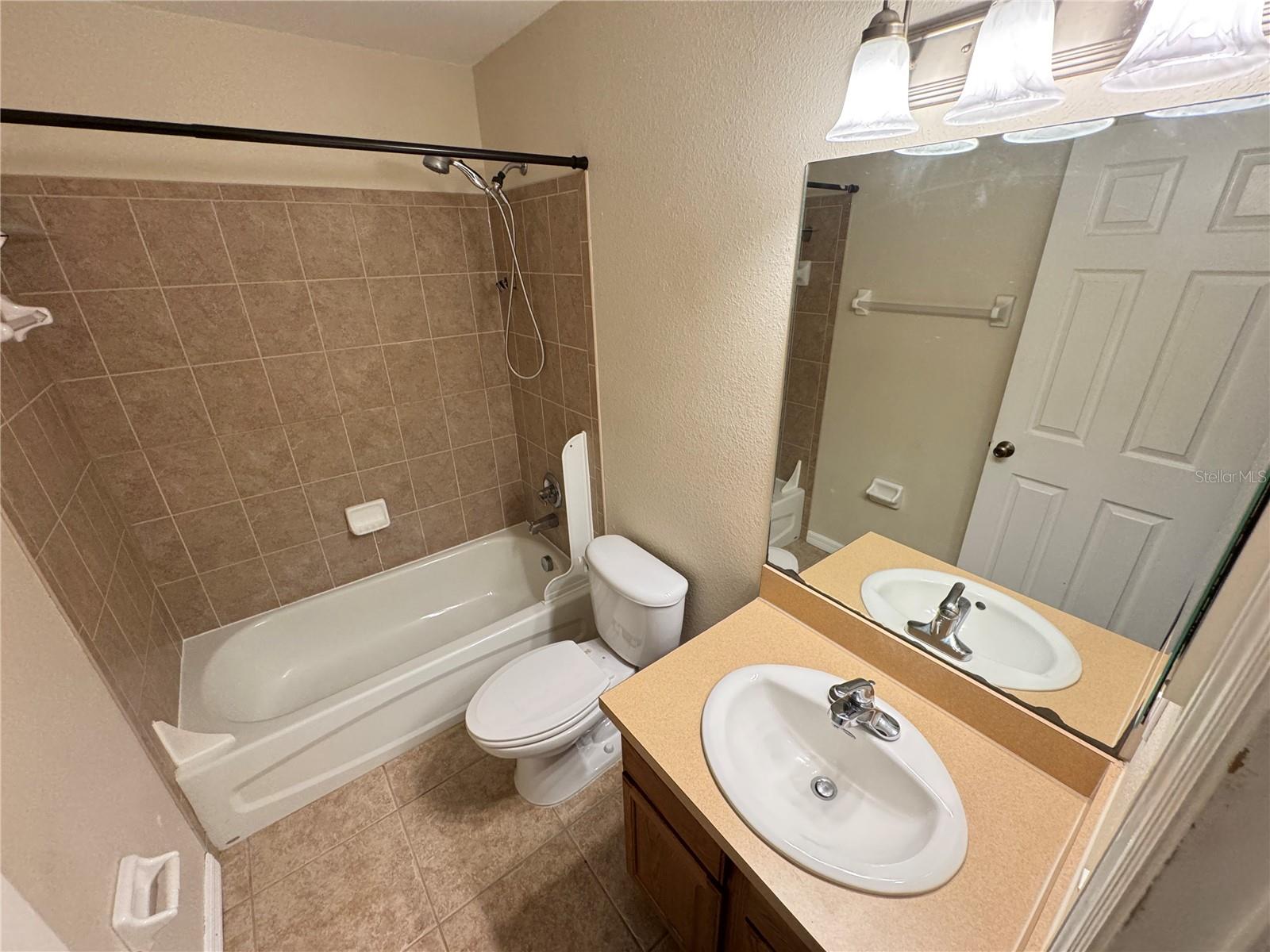 8213 COZUMEL, SEBRING, FL, 33876