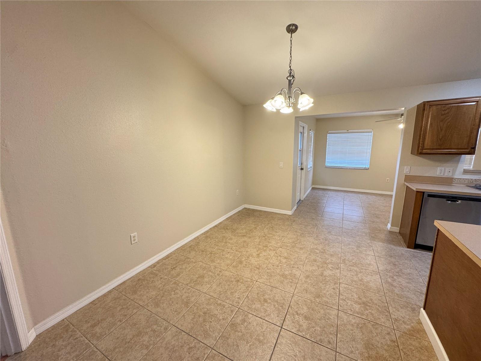 8213 COZUMEL, SEBRING, FL, 33876