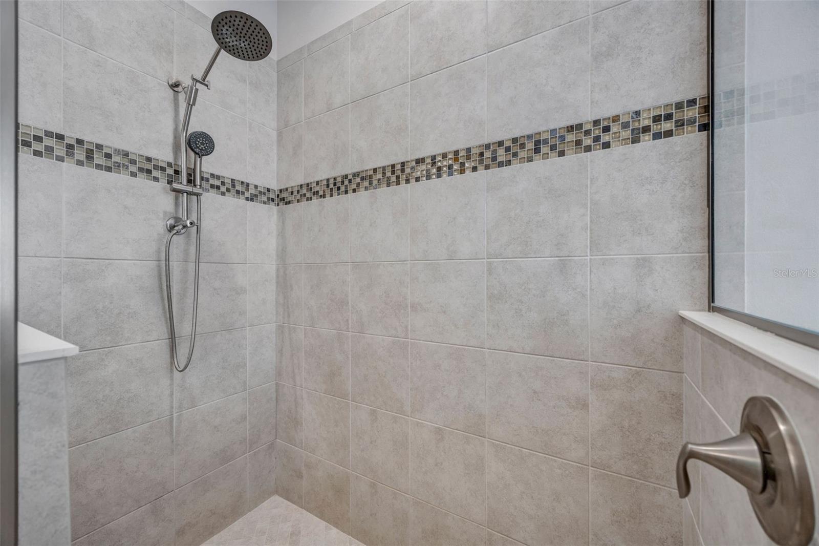 2415 OAKWOOD PRESERVE DR, WESLEY CHAPEL, FL, 33543