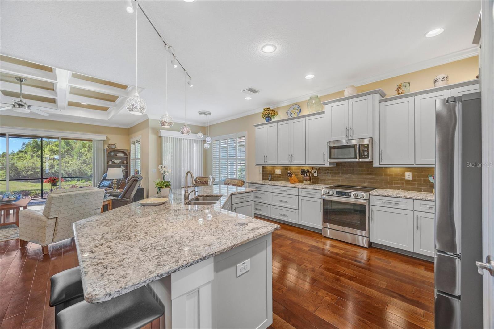 2415 OAKWOOD PRESERVE DR, WESLEY CHAPEL, FL, 33543