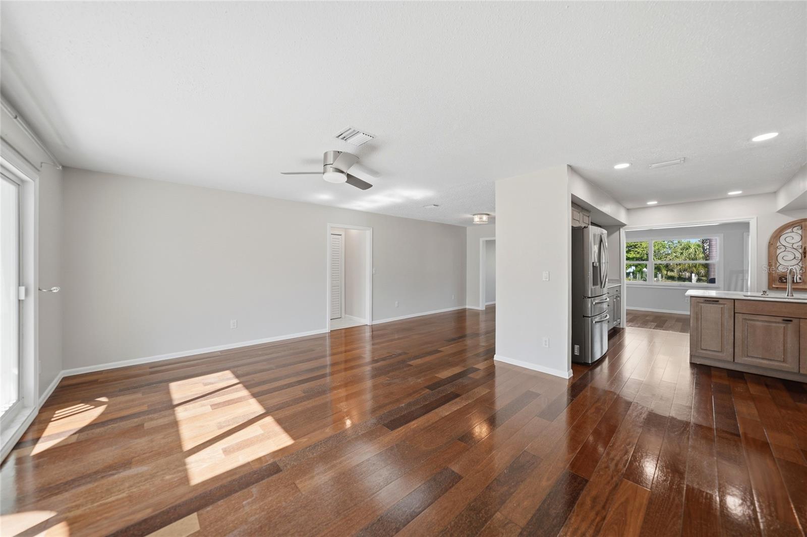 104 FREE CT SE, PORT CHARLOTTE, FL, 33952