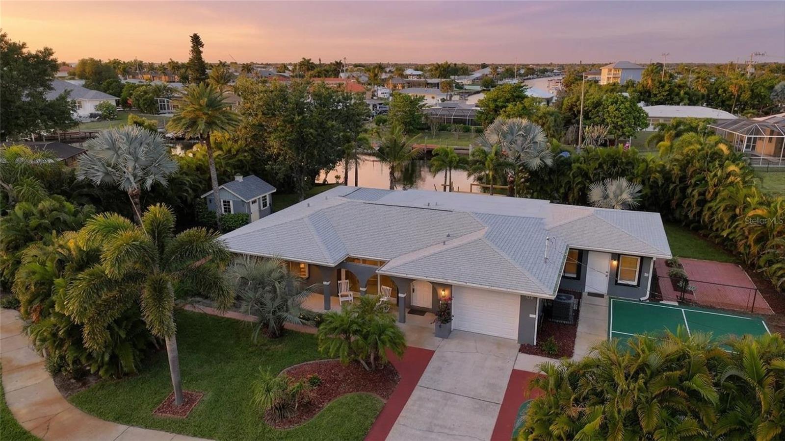 104 FREE CT SE, PORT CHARLOTTE, FL, 33952