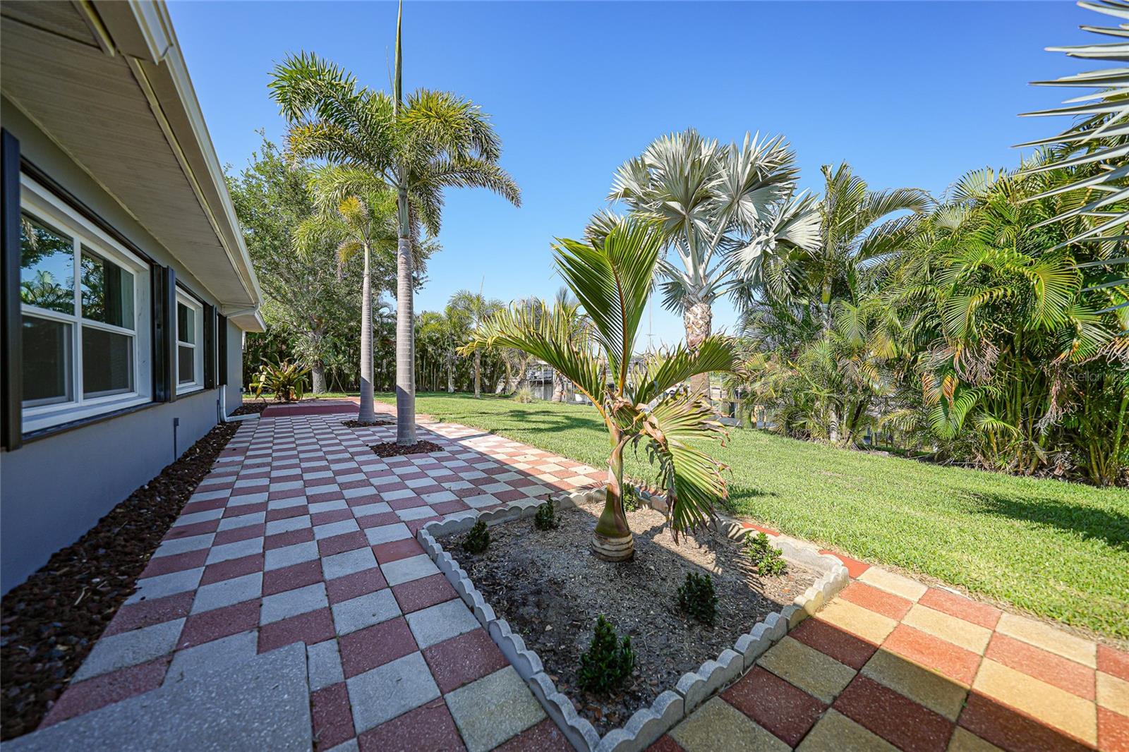 104 FREE CT SE, PORT CHARLOTTE, FL, 33952