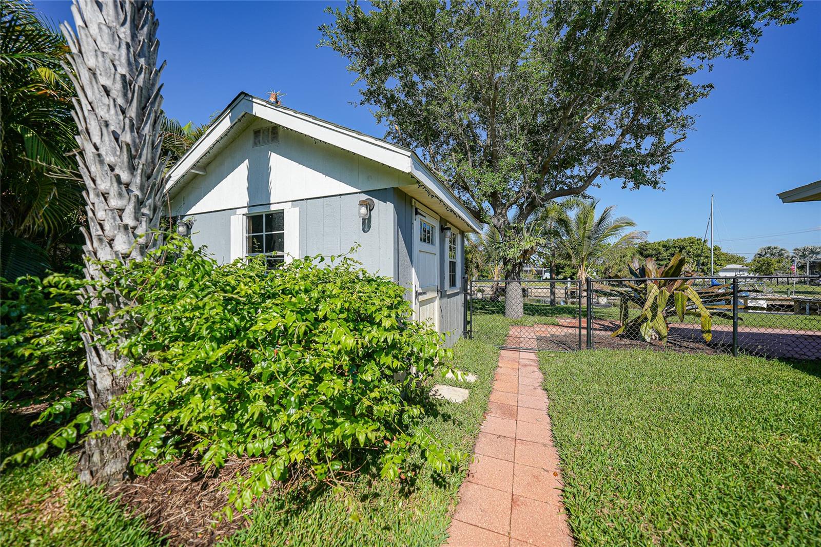 104 FREE CT SE, PORT CHARLOTTE, FL, 33952