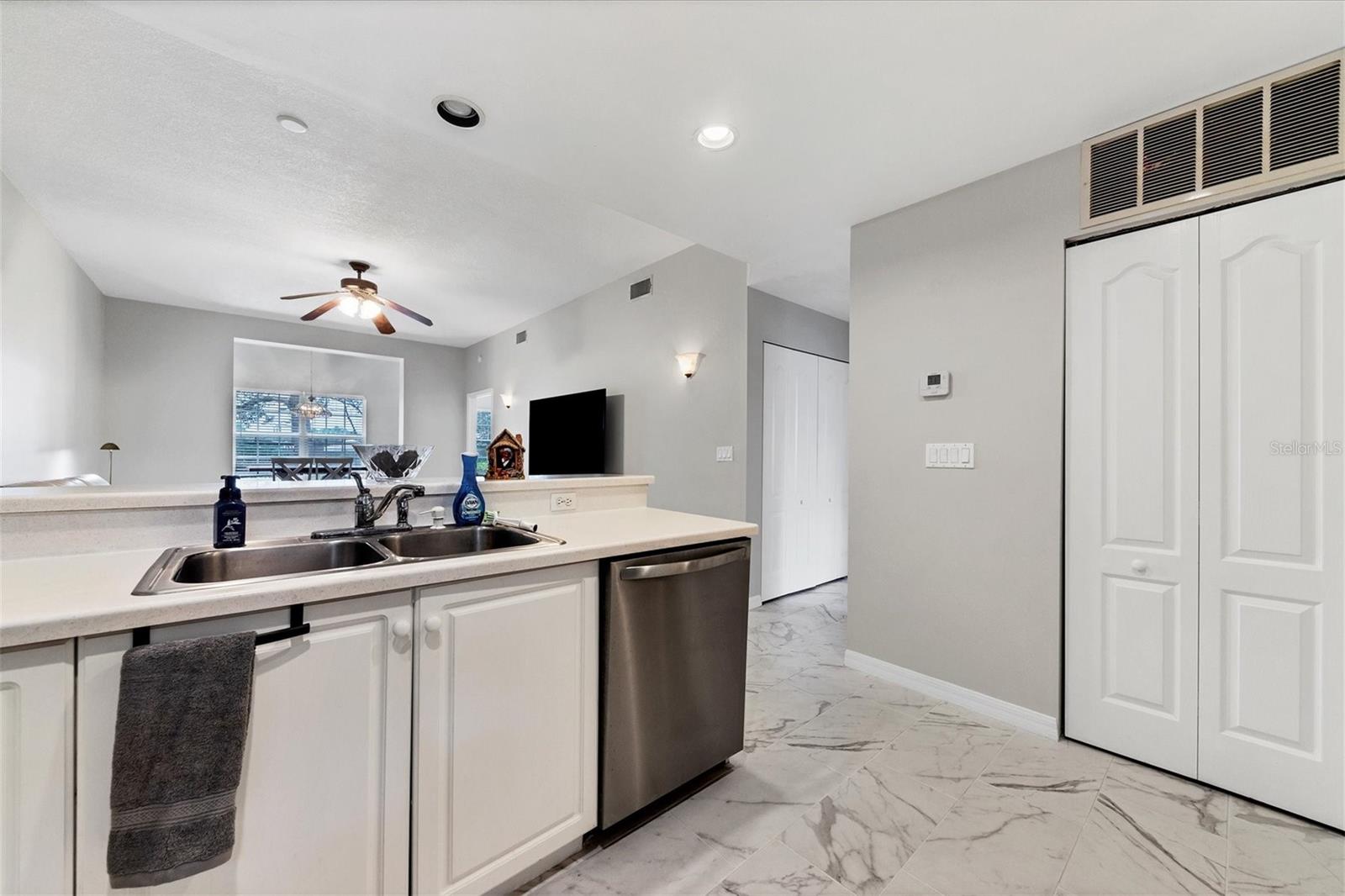 3706 54TH DR W #102, BRADENTON, FL, 34210