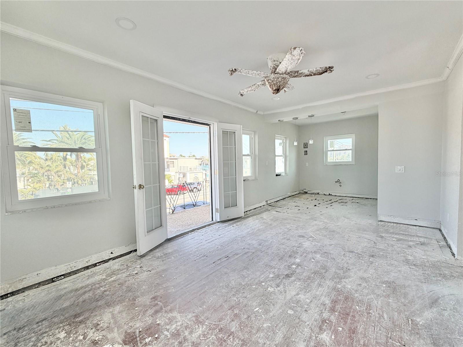 664 MANDALAY AVE, CLEARWATER BEACH, FL, 33767