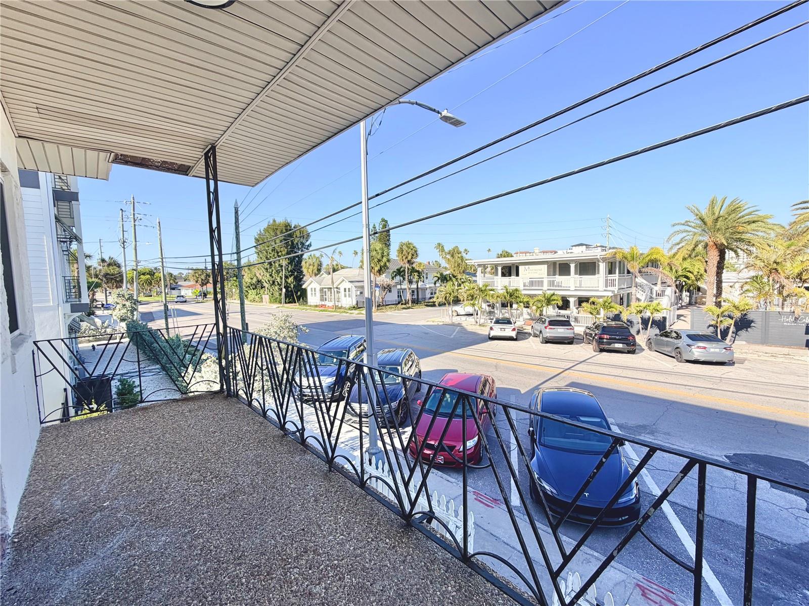 664 MANDALAY AVE, CLEARWATER BEACH, FL, 33767