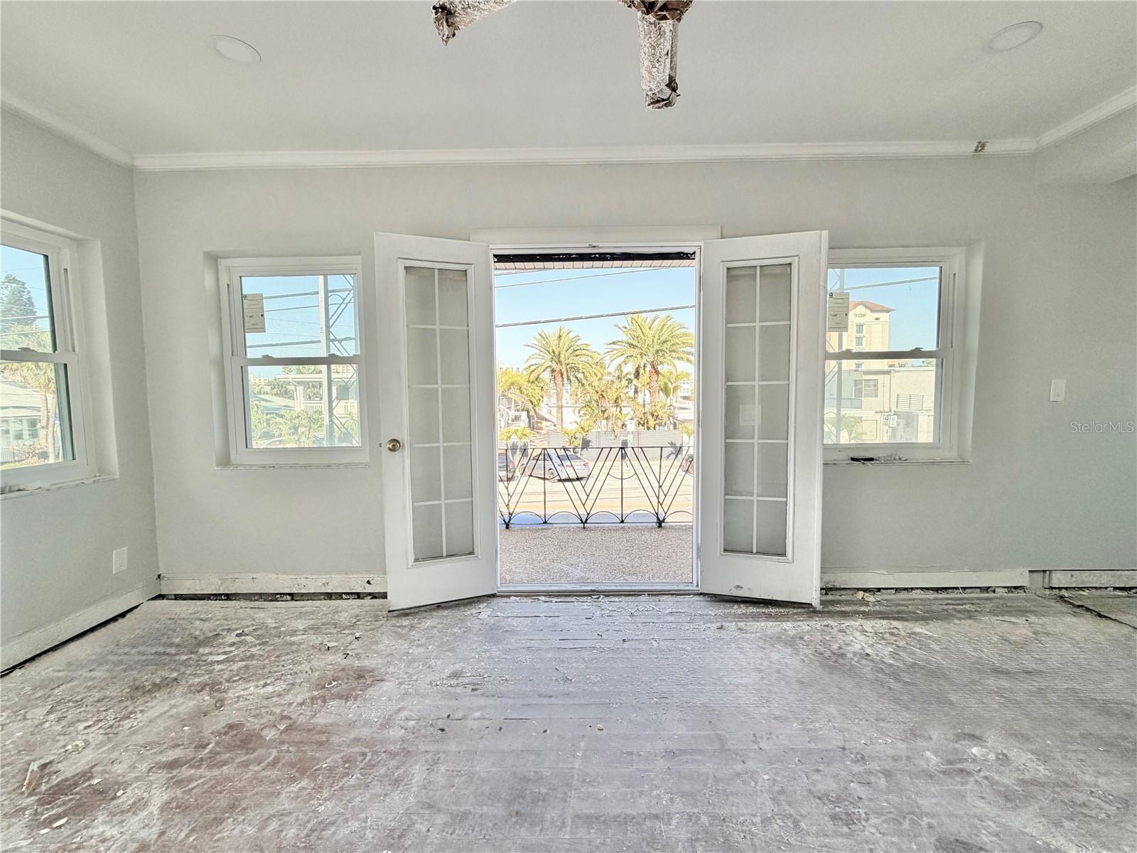 664 MANDALAY AVE, CLEARWATER BEACH, FL, 33767