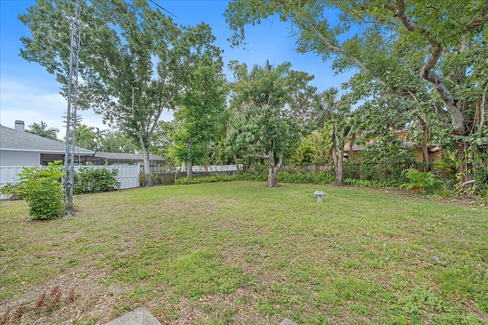 1702 WALDEMERE ST, SARASOTA, FL, 34239