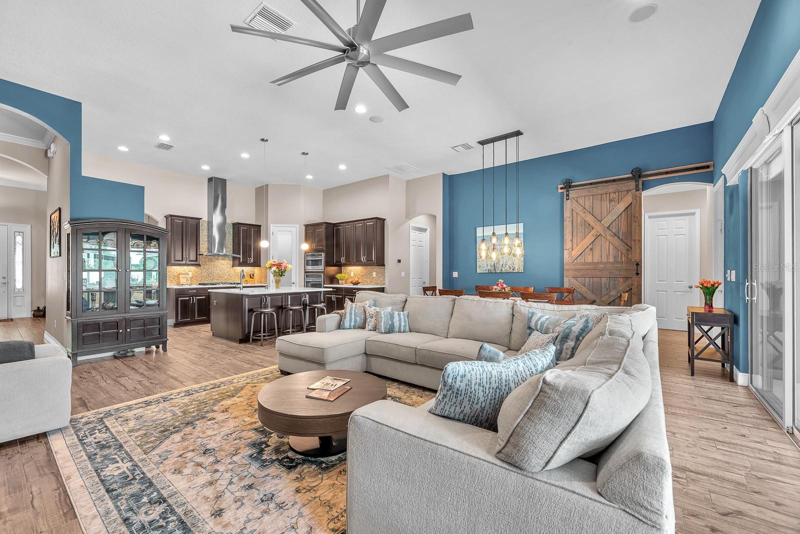 5918 WATERCOLOR DR, LITHIA, FL, 33547