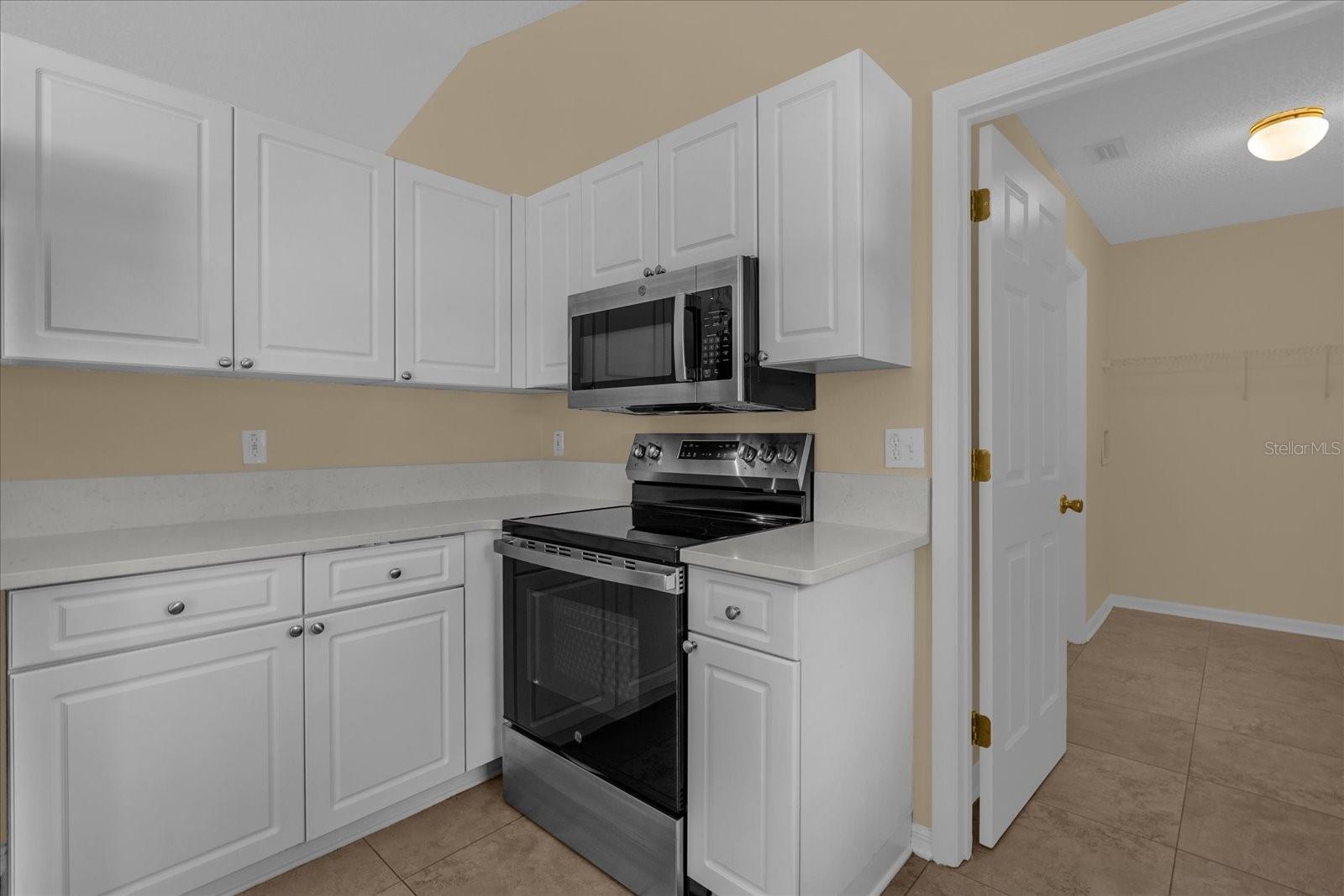 690 WALNUT AVE, ORANGE CITY, FL, 32763