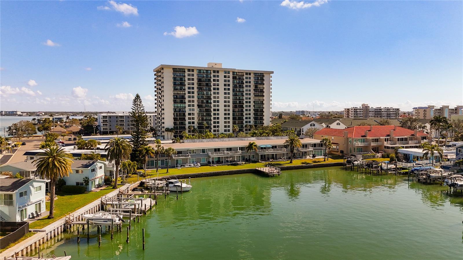 400 ISLAND WAY #1411, CLEARWATER BEACH, FL, 33767