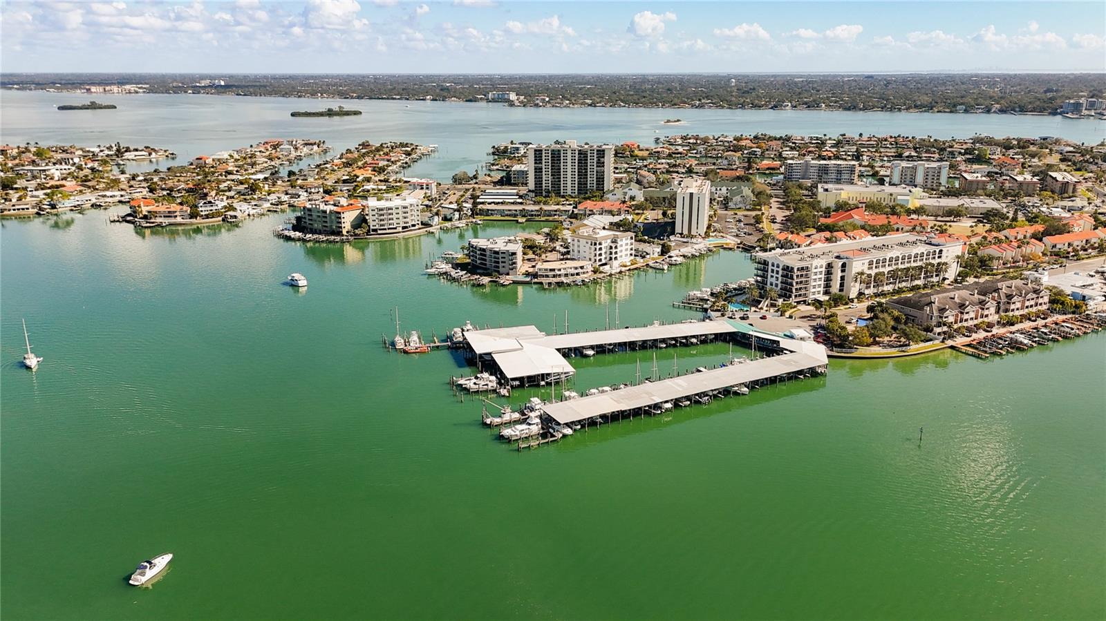 400 ISLAND WAY #1411, CLEARWATER BEACH, FL, 33767