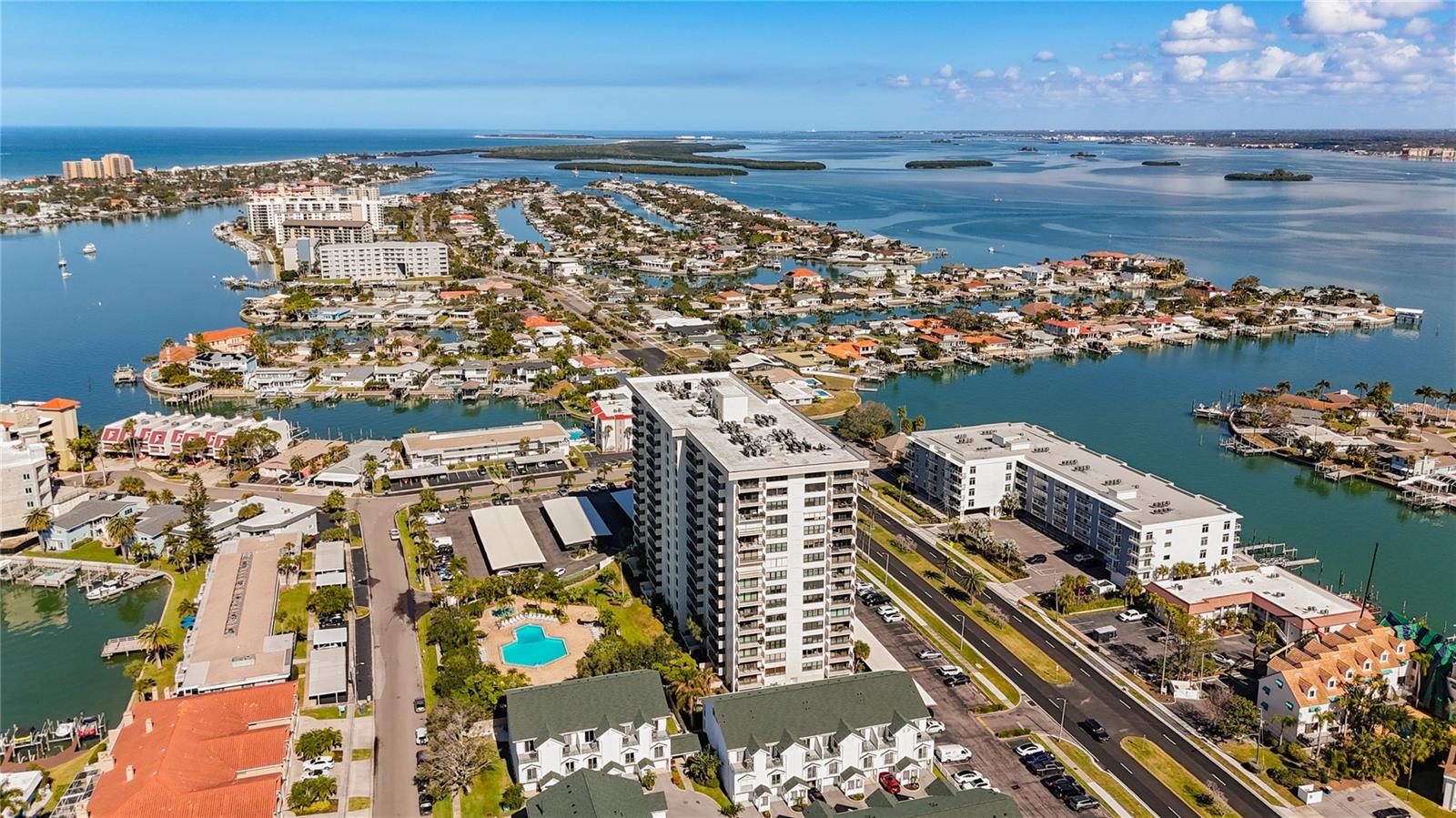400 ISLAND WAY #1411, CLEARWATER BEACH, FL, 33767