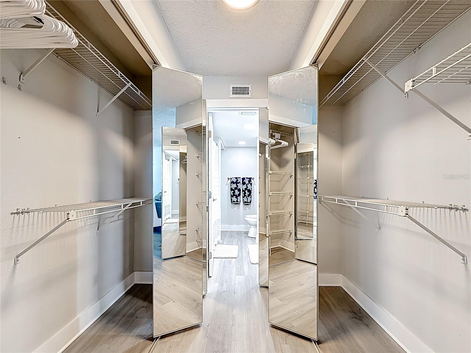 400 ISLAND WAY #1411, CLEARWATER BEACH, FL, 33767