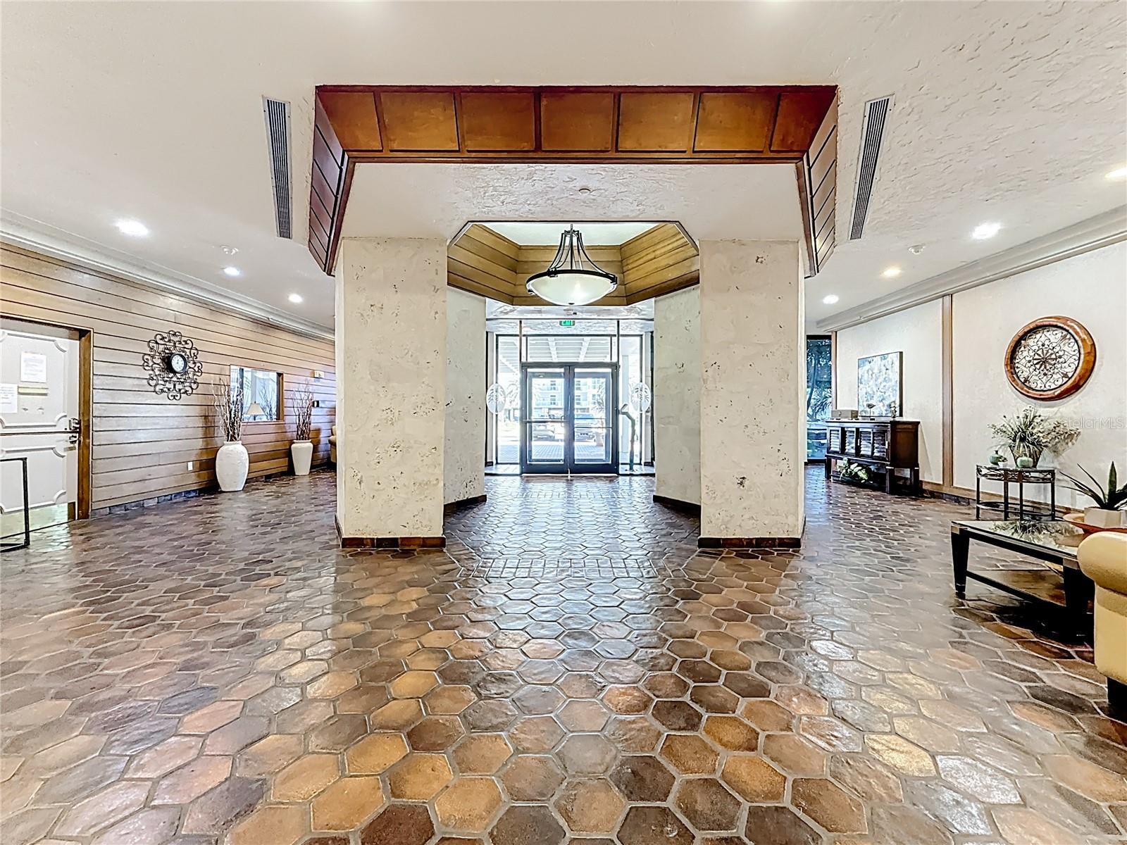 400 ISLAND WAY #1411, CLEARWATER BEACH, FL, 33767