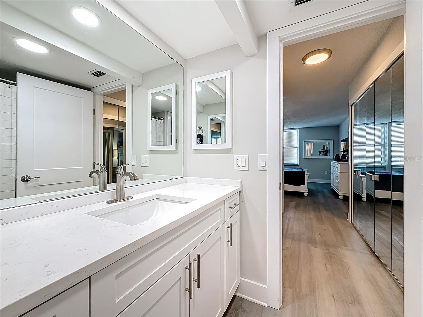 400 ISLAND WAY #1411, CLEARWATER BEACH, FL, 33767