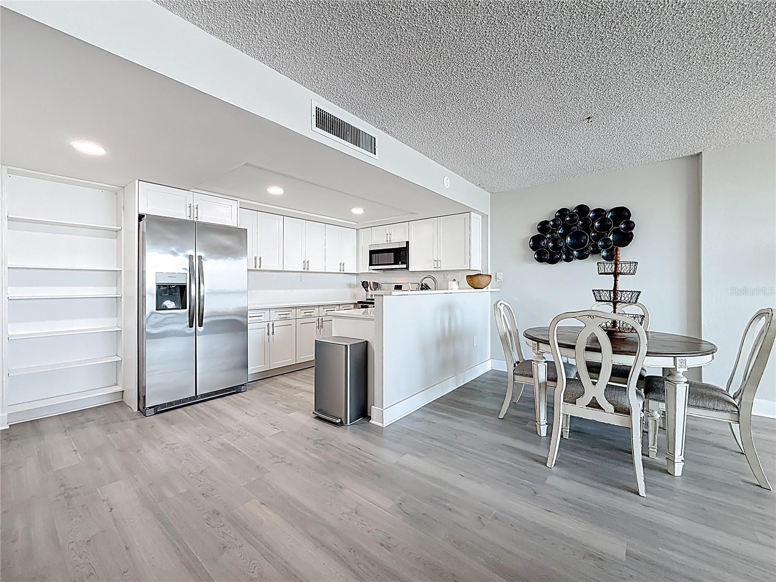 400 ISLAND WAY #1411, CLEARWATER BEACH, FL, 33767