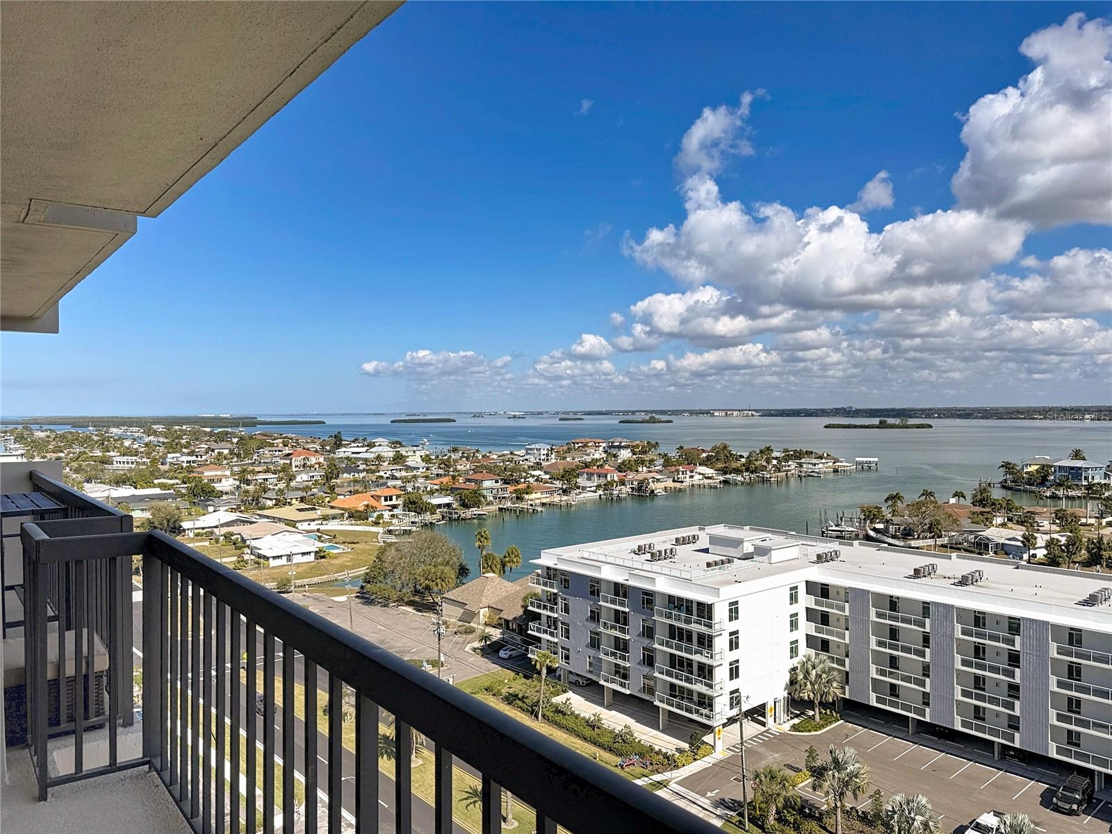 400 ISLAND WAY #1411, CLEARWATER BEACH, FL, 33767