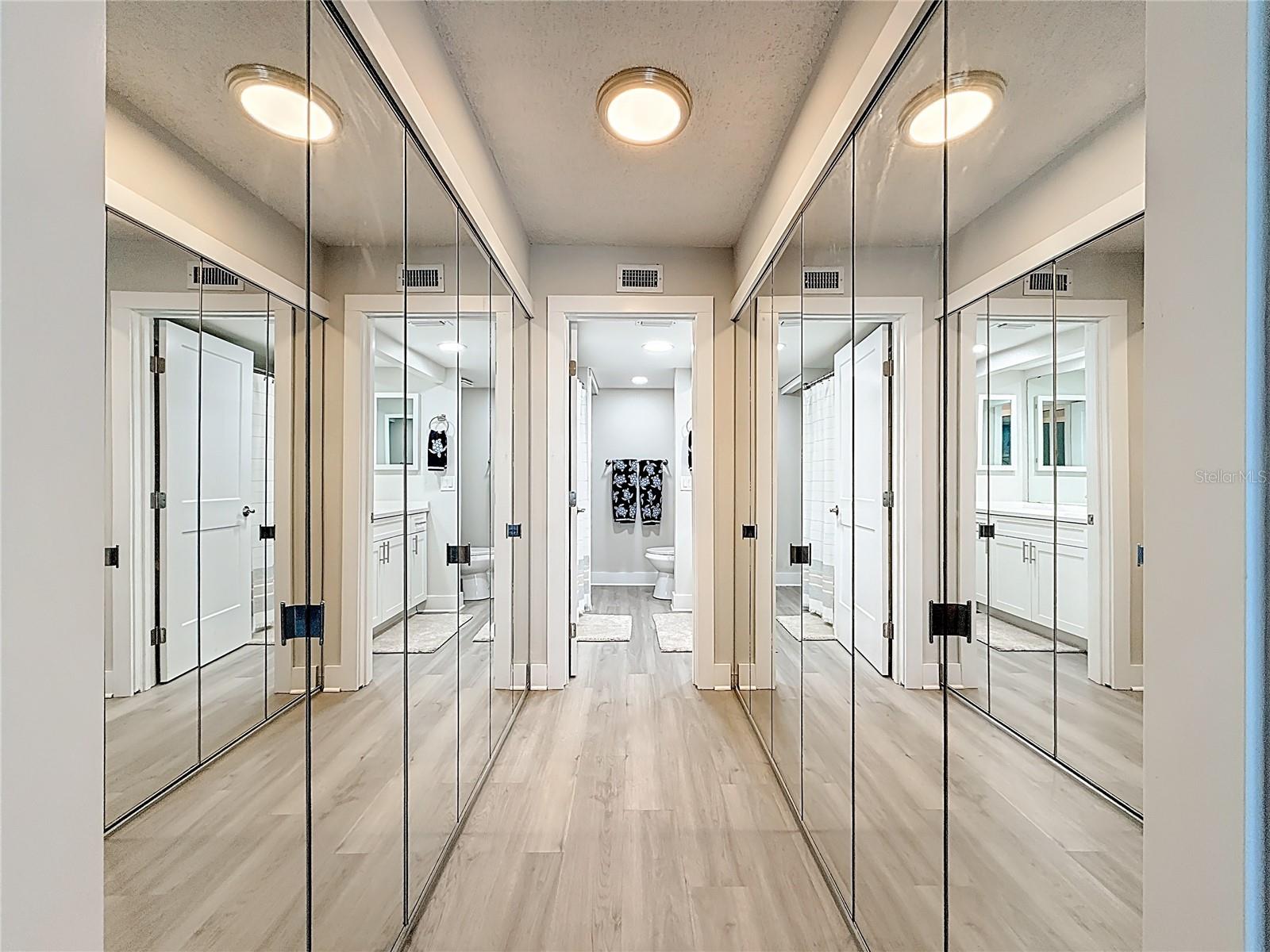 400 ISLAND WAY #1411, CLEARWATER BEACH, FL, 33767