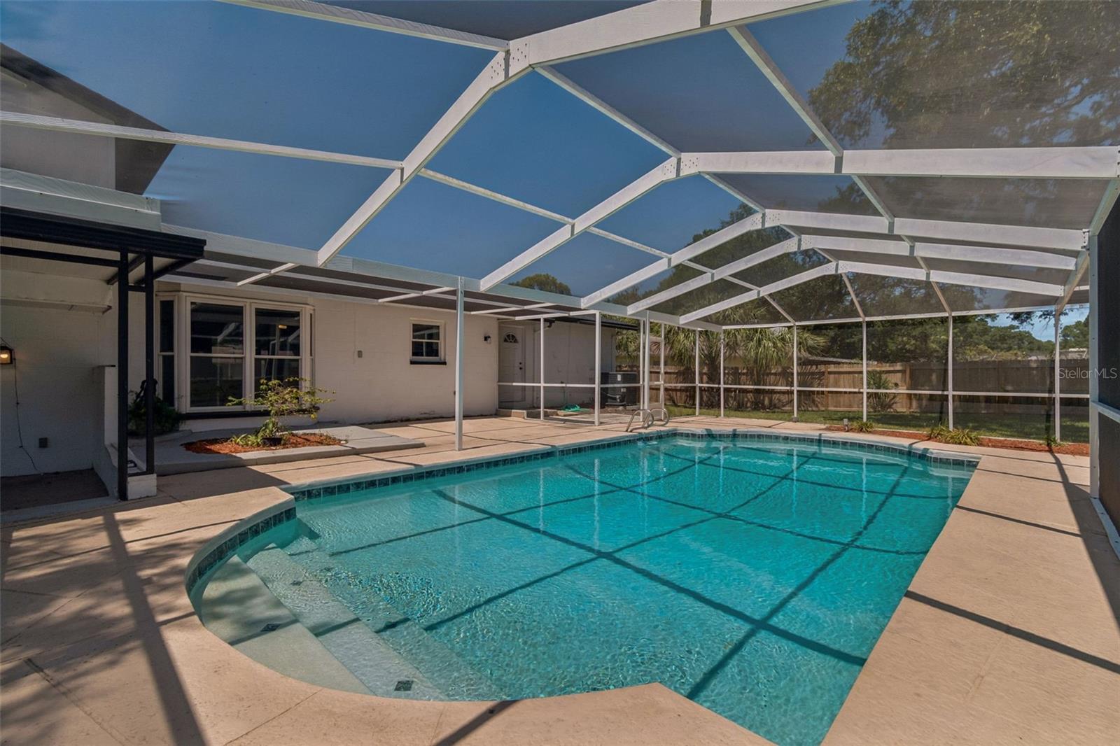 7111 GATEWAY CT, TAMPA, FL, 33615