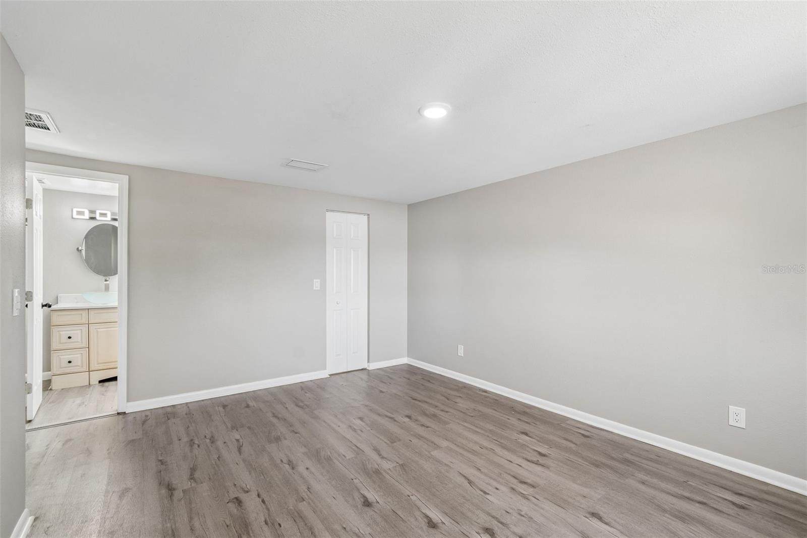 7111 GATEWAY CT, TAMPA, FL, 33615