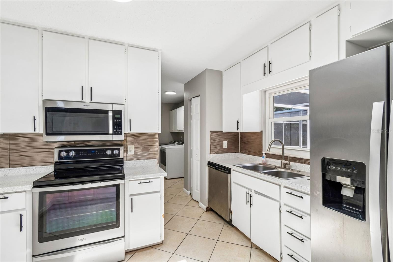 7111 GATEWAY CT, TAMPA, FL, 33615