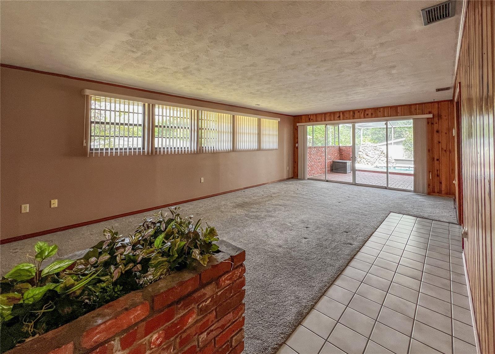 2118 W BROAD ST, TAMPA, FL, 33604