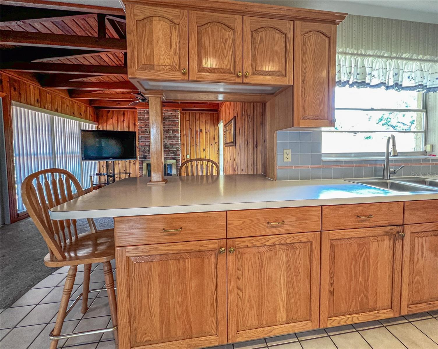 2118 W BROAD ST, TAMPA, FL, 33604