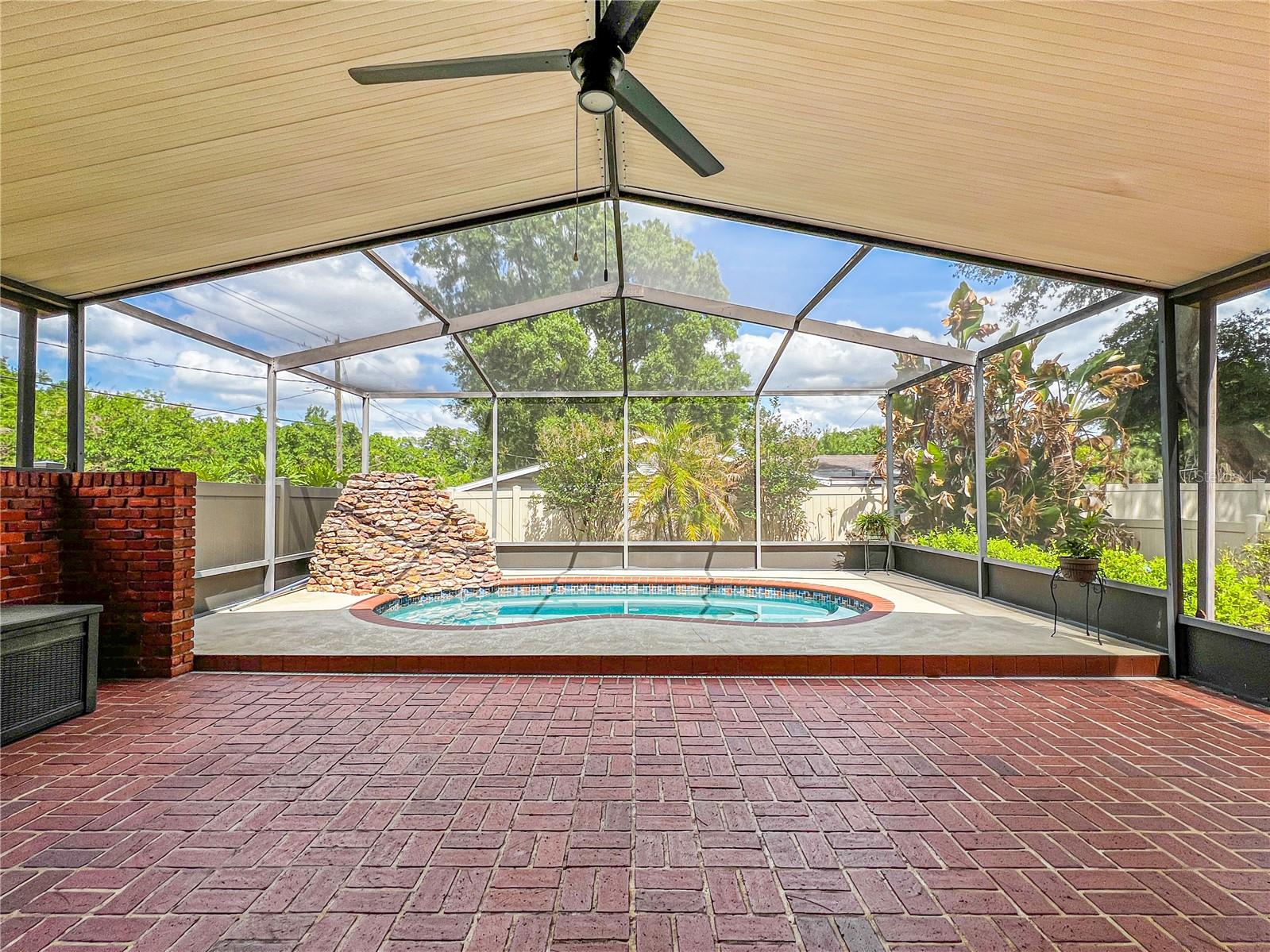 2118 W BROAD ST, TAMPA, FL, 33604