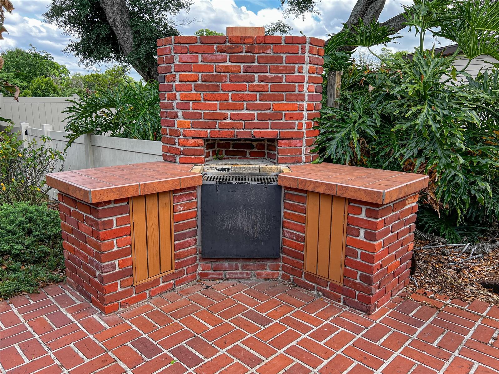 2118 W BROAD ST, TAMPA, FL, 33604