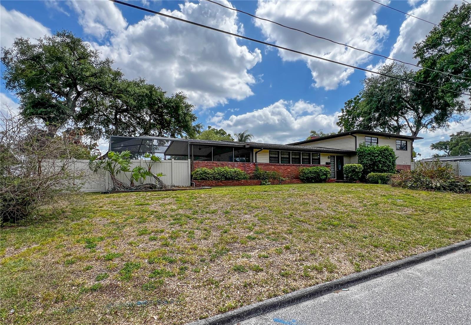 2118 W BROAD ST, TAMPA, FL, 33604