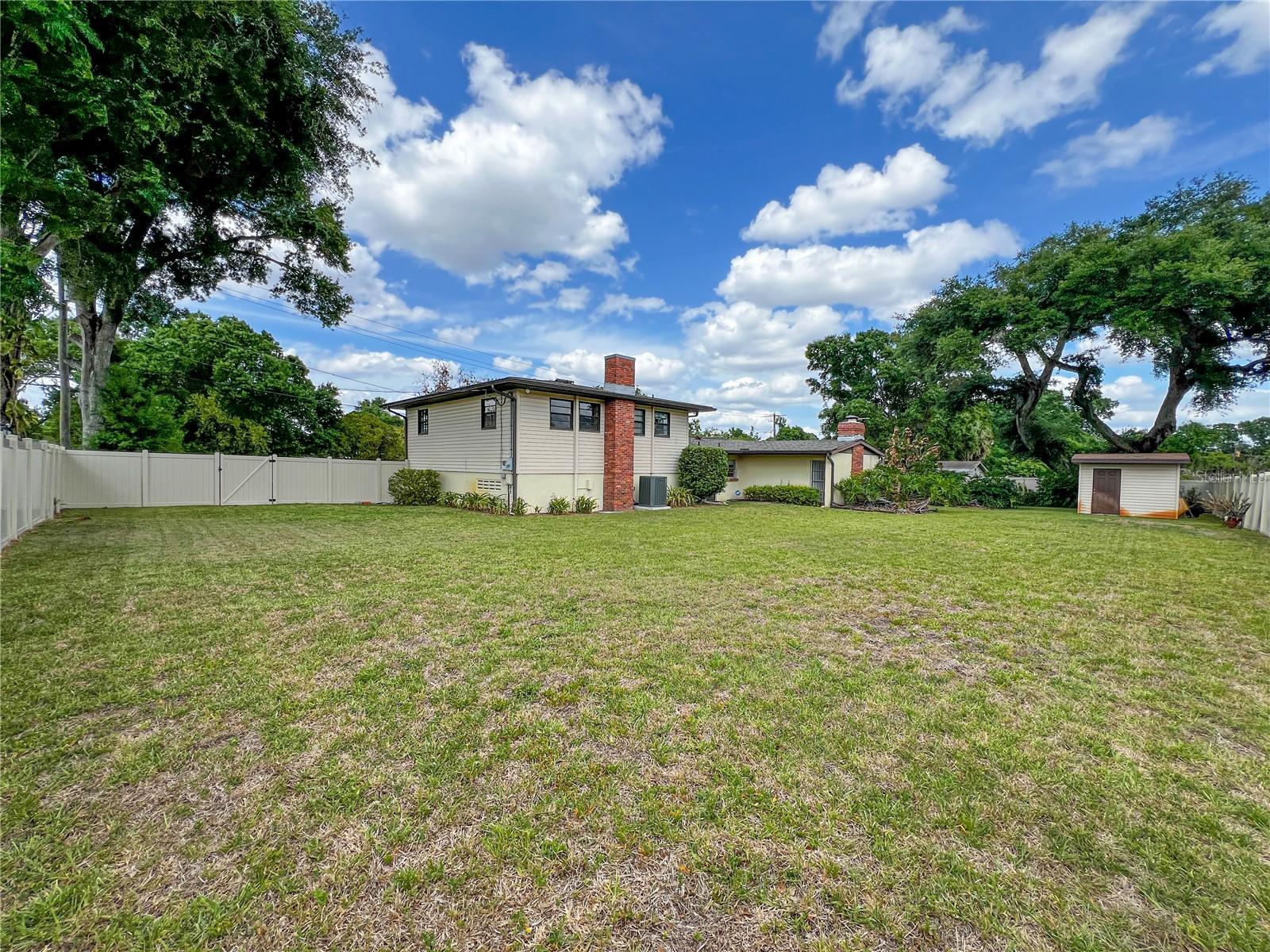 2118 W BROAD ST, TAMPA, FL, 33604